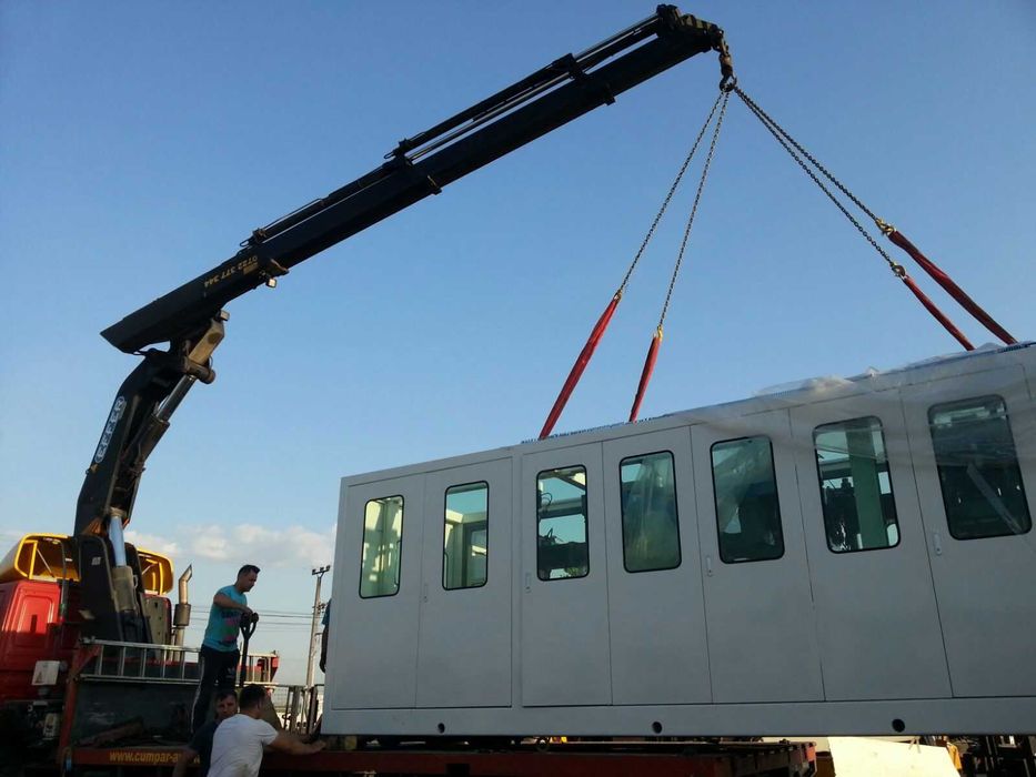 Transport container, utilaje cu camion macara automacara echipamente