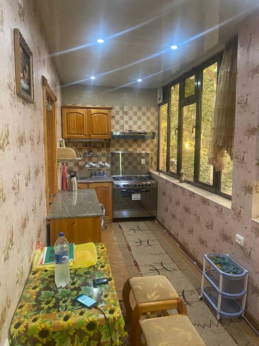 Сталинка 3/3/3, ресторан "KARIMBEK"