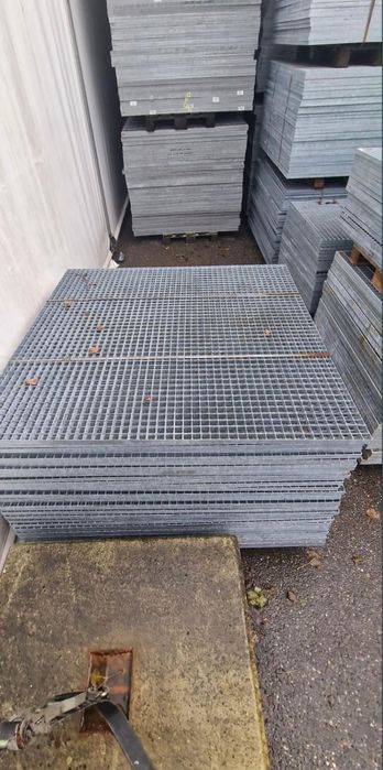 Gratare zincate galvanizate