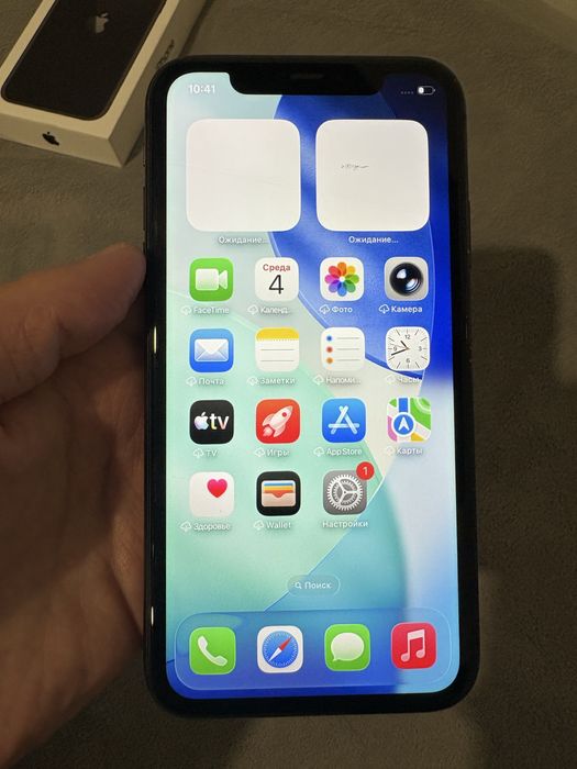Продам iPhone 11 black 128 gb