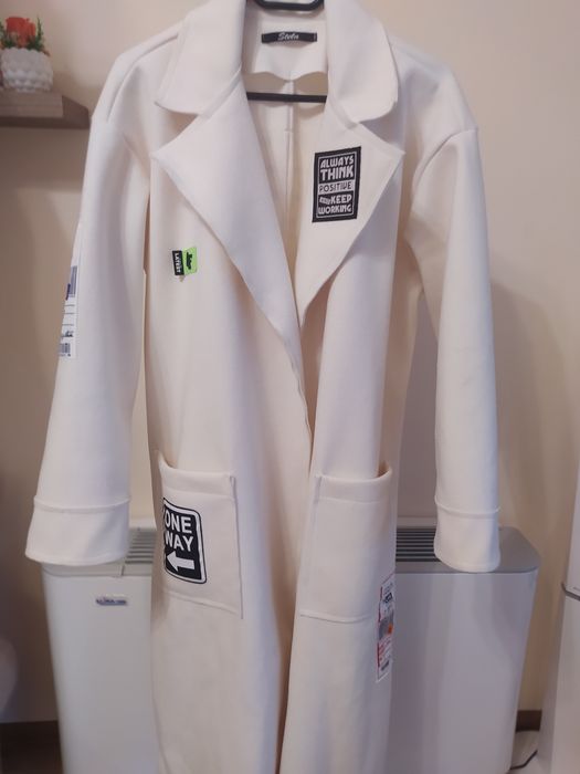 Зимно вълнено палто