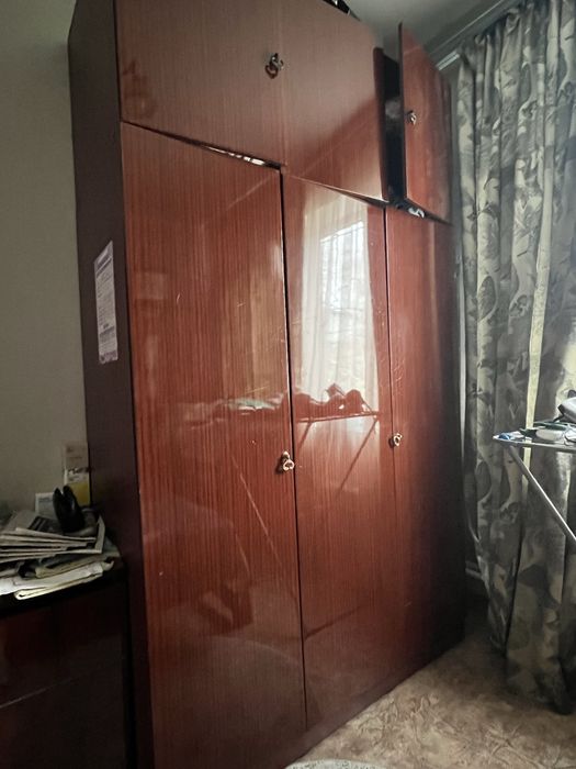 Срочно продам шкаф для одежды