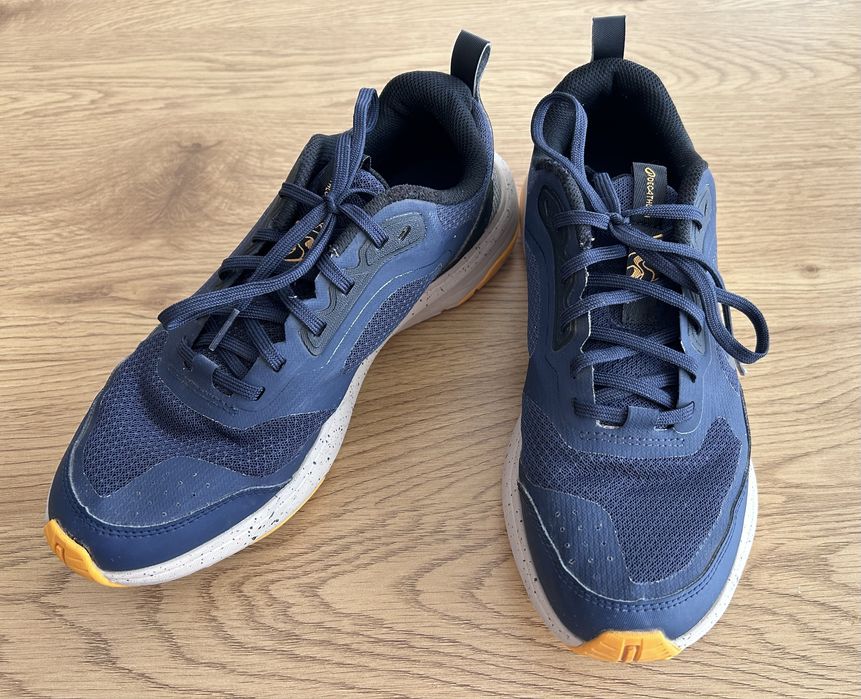 Маратонки Decathlon р.42 (26.5 см)