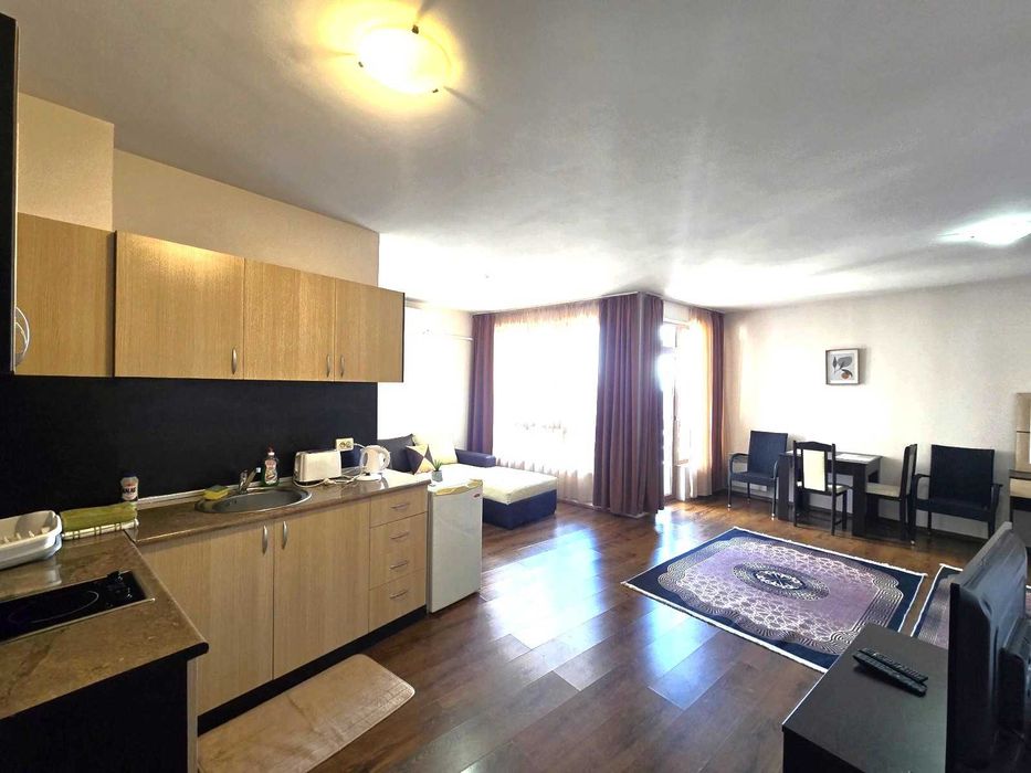 Просторно студио в комплекс Пирин Палас под наем