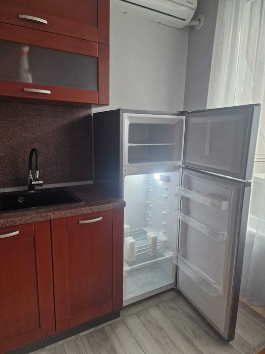Дава се под наем Двустаен апартамент в Ямбол, Център - 55 кв.м за 348.84 € - Снимка #3