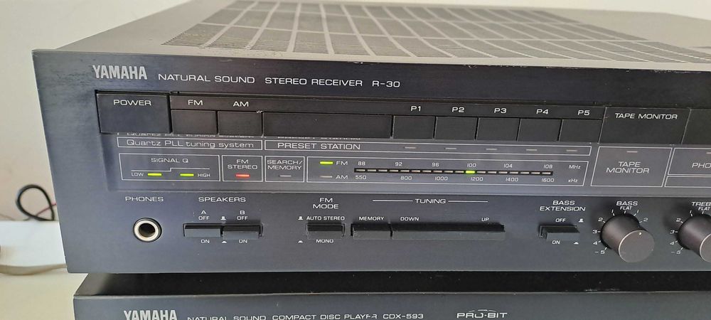 Yamaha R-30 Amplificator Natural Sound Receiver - Stereo Japan PLL