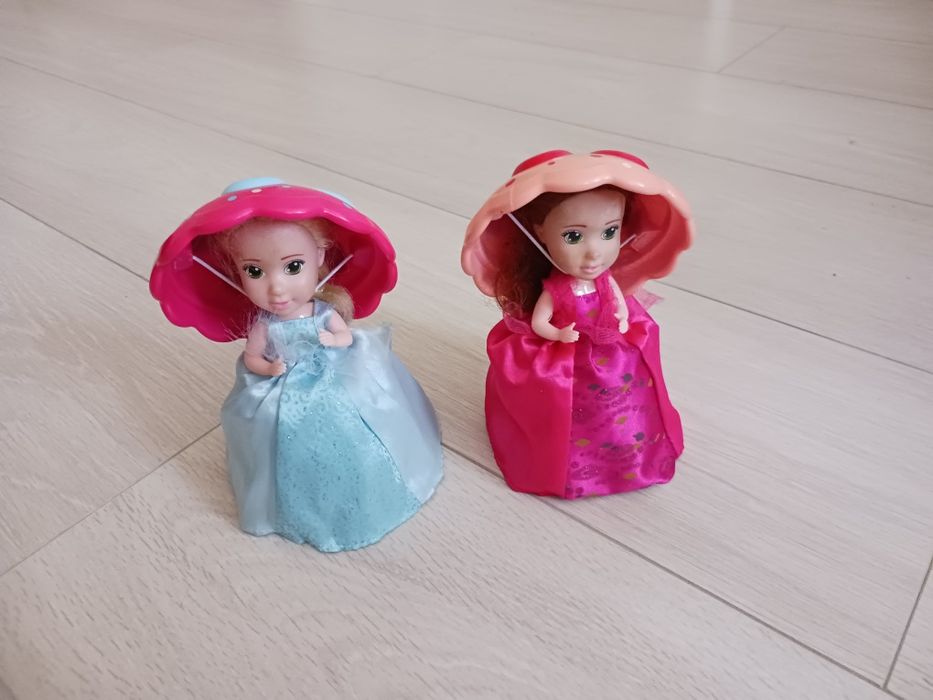 Две куклички- Cupcake surprise dolls