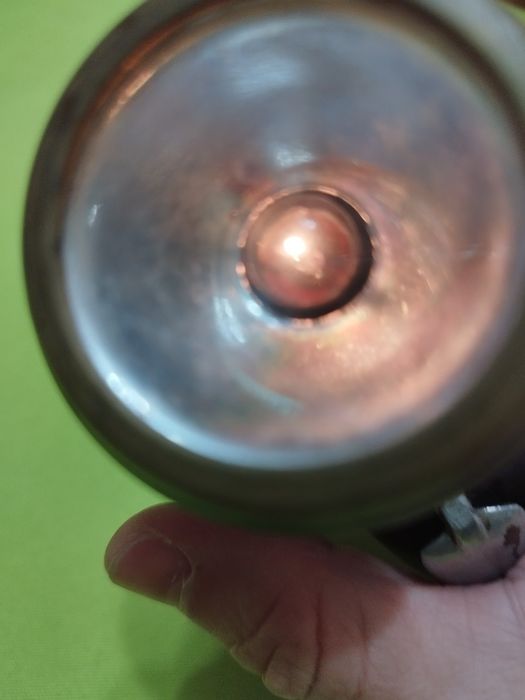 Продавам стар фенер