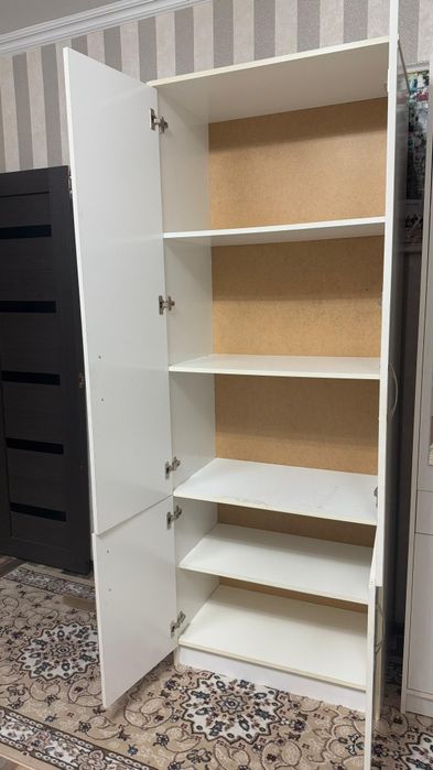 Шкаф сатылады.Бағасы 15000