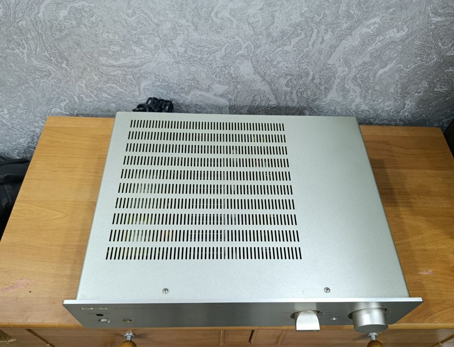 Комплект усилитель и кассетная дека Daewoo 7000 a