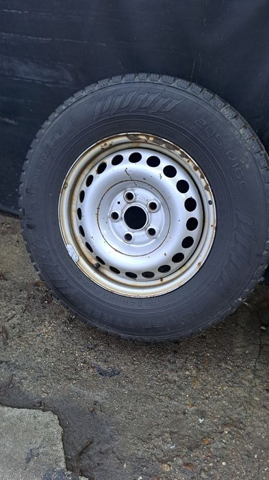 2бр. 16" 5Х120мм Фолксваген, 5х120мм VW С 4бр.  ГУМИ 205 R 16C