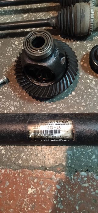 Детали Мазда трибут