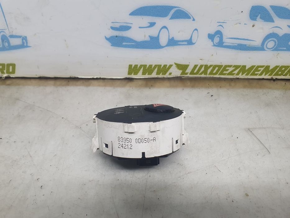 Buton avarie 839500d050-a Toyota Yaris XP130 (2011 - 2014)