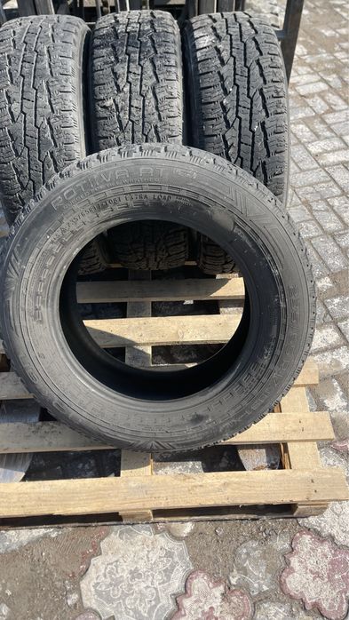 Nokian 235/65/17