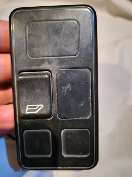 Волва FH12  2000 год