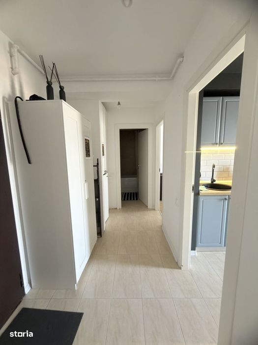 Ap. 2 camere,mobilat,bucatarie separata,balcon, parcare, în Cosmopolis