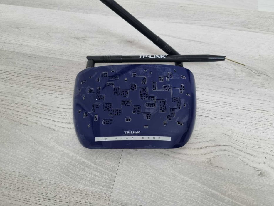 Продаю комплект Wi-Fi и GPON устройств роутер