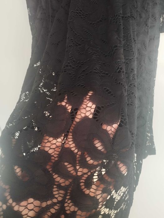 2 рокли за подходящи за размер М