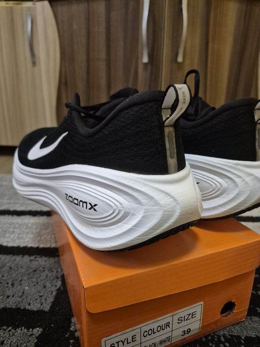 Nike vomero plus (оригинални) 45.5