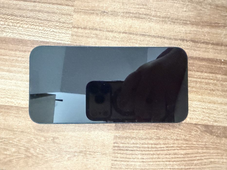 Vand Iphone 13- utilizat