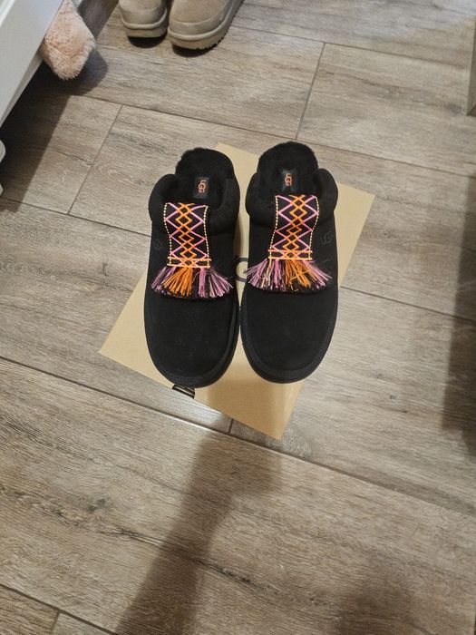 Ugg mar.12 de pe site original