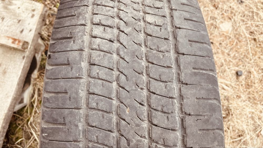 Продам шины 235/75/15R