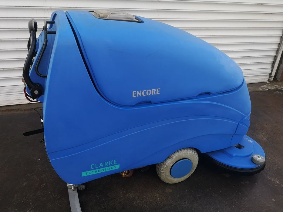 Подопочистваща Машина ALTO Clarke 36V 91ст работна ширина