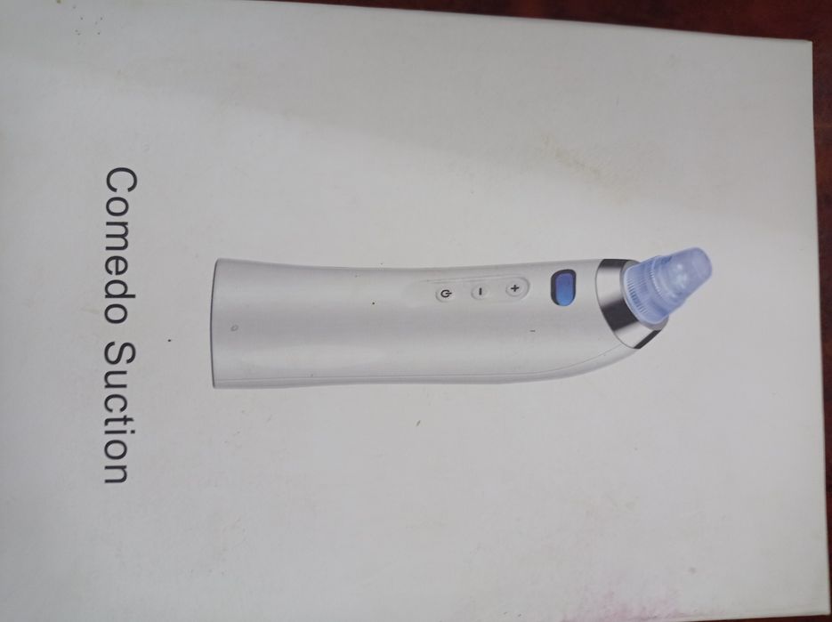 Аппарат вакуумный для чистки лица от черных точек