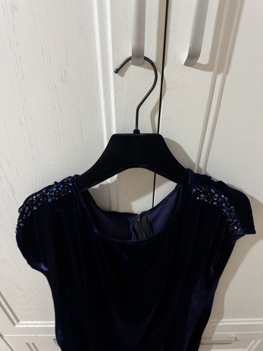 Продам платья футляр