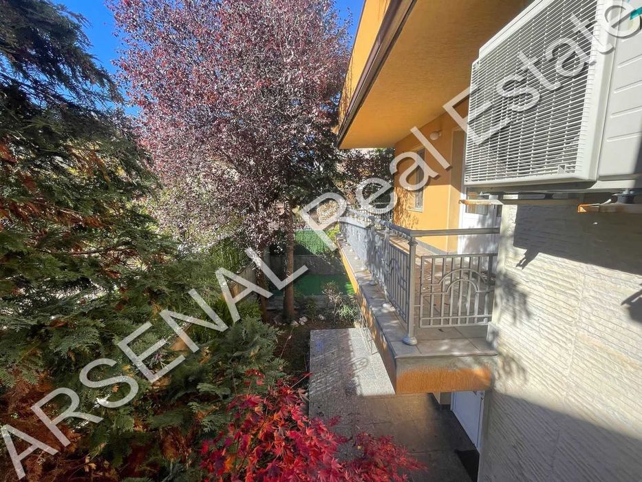 Дава се под наем Къща в София, Симеоново - 580 кв.м за 2700 € - Снимка #19