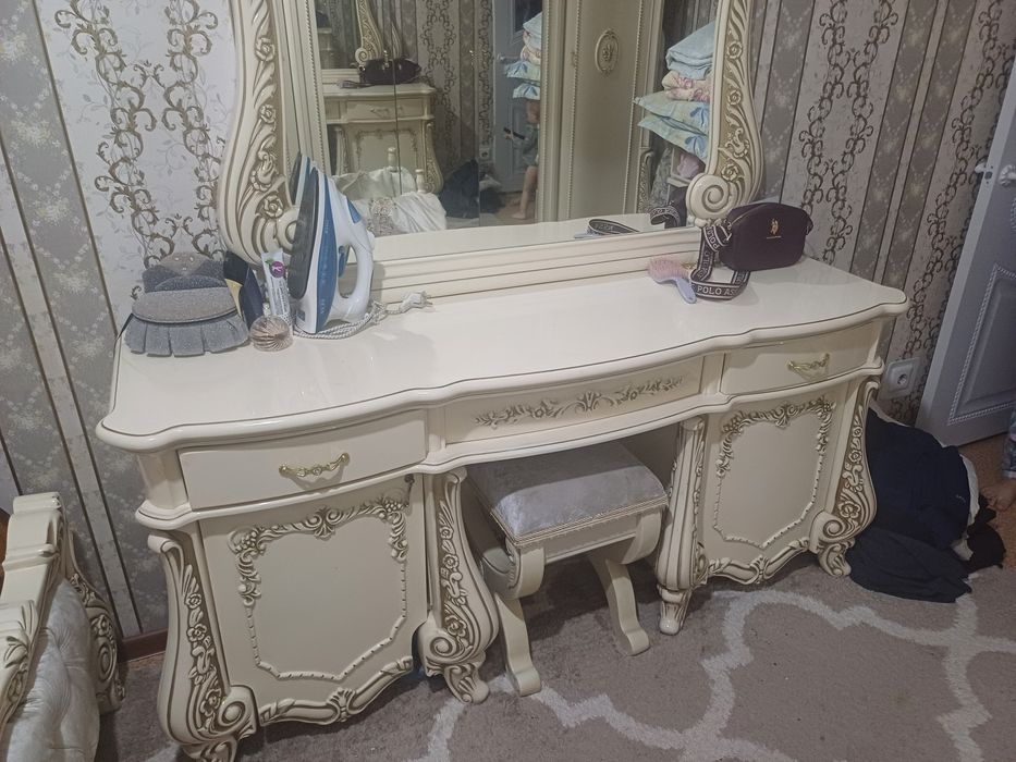 Спальни гарнитур