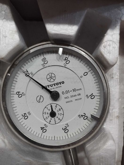 Японски циферблатен индикатор - dial indicator- Mitutoyo- 0.001 mm