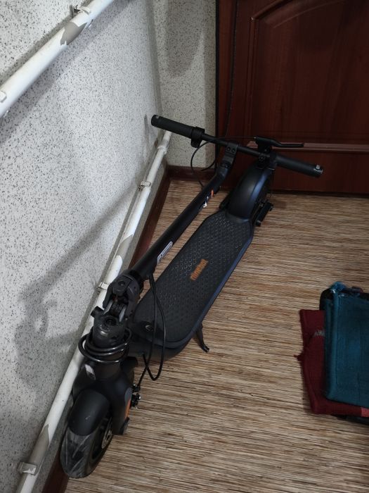 Самокат Ninebot f2