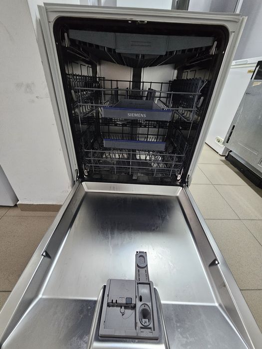 Съдомиялна за частично вграждане Siemens