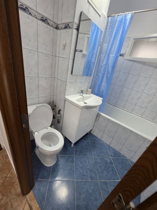 Închiriez apartament 3 camere Sos Giurgiului