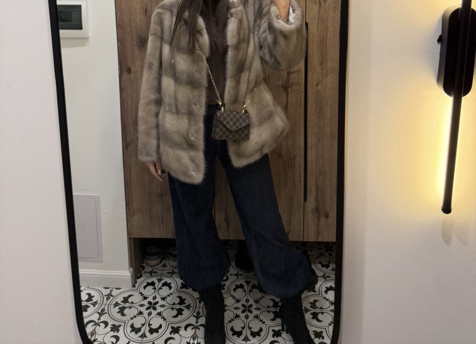 Норковая, новая шуба.