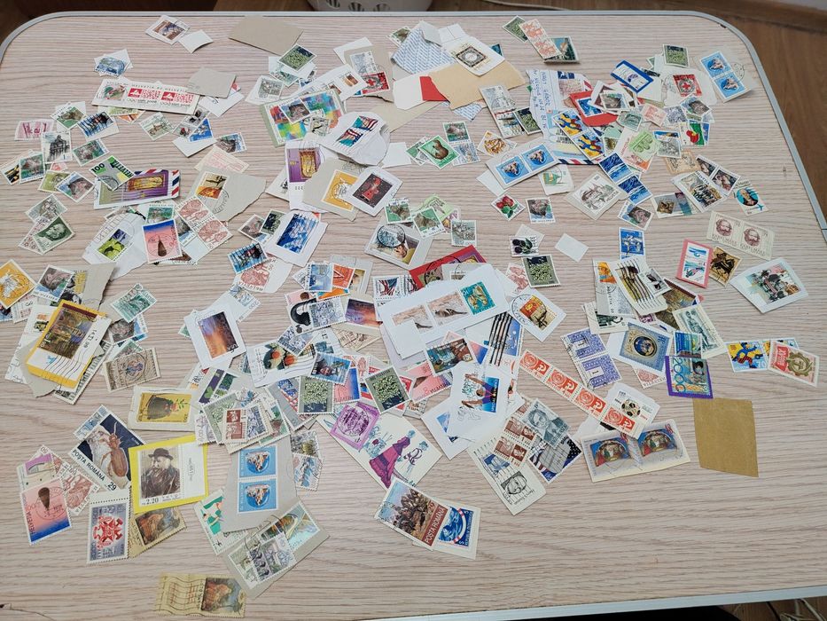 Lot masiv de timbre postale