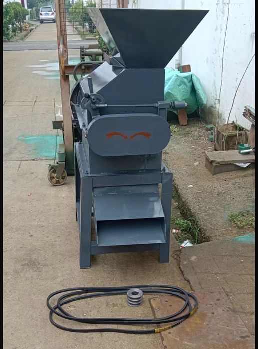 Плющилка 2 тонны в час