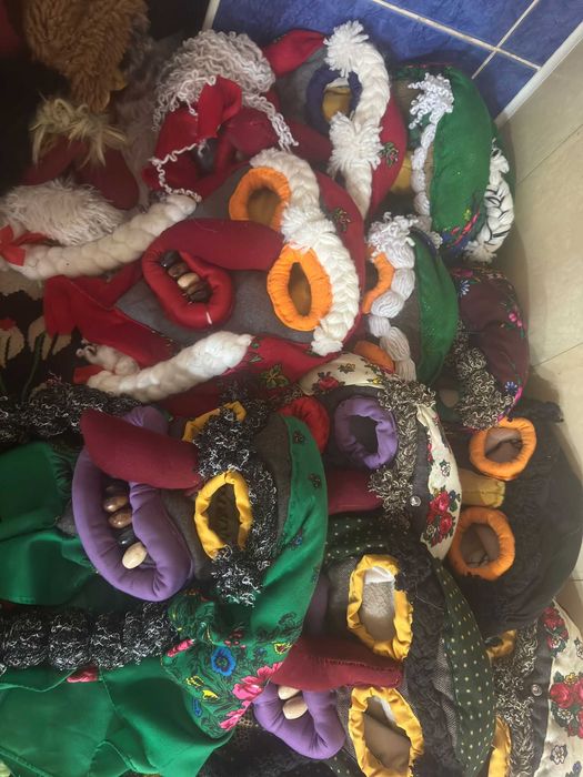 Măști tradiționale românești – lucrate manual