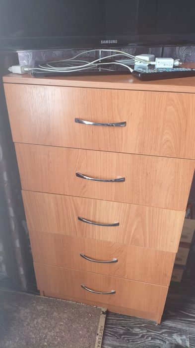 Продам Стулья, Комод