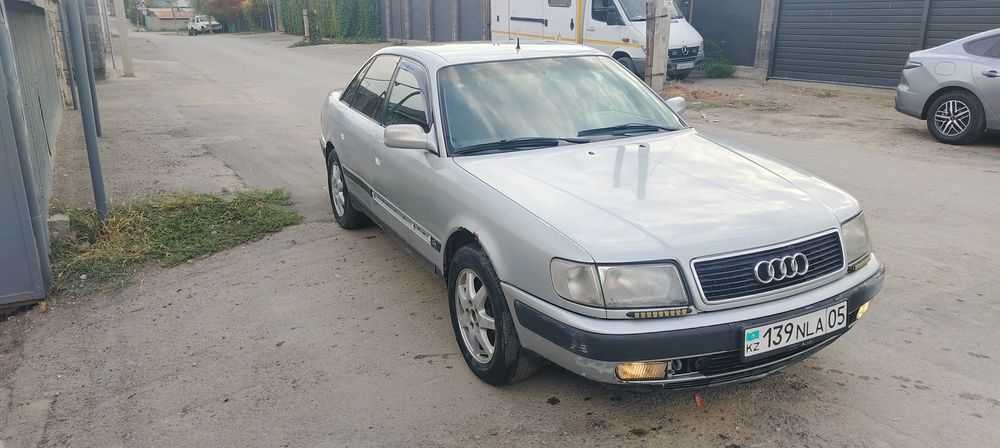 Ауди 100 С4, объем 2.8 автомат
