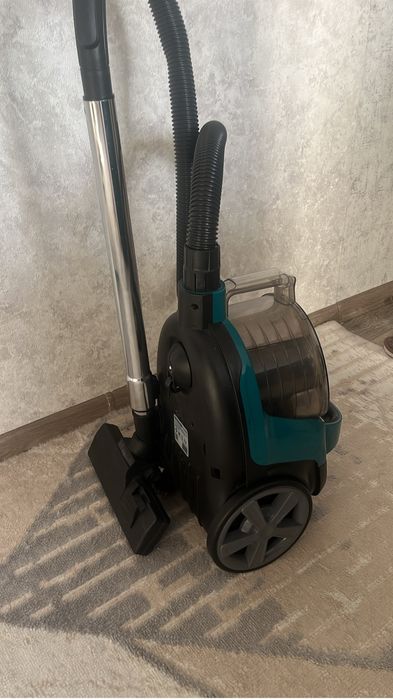 Продам пылесос в отличном состояние