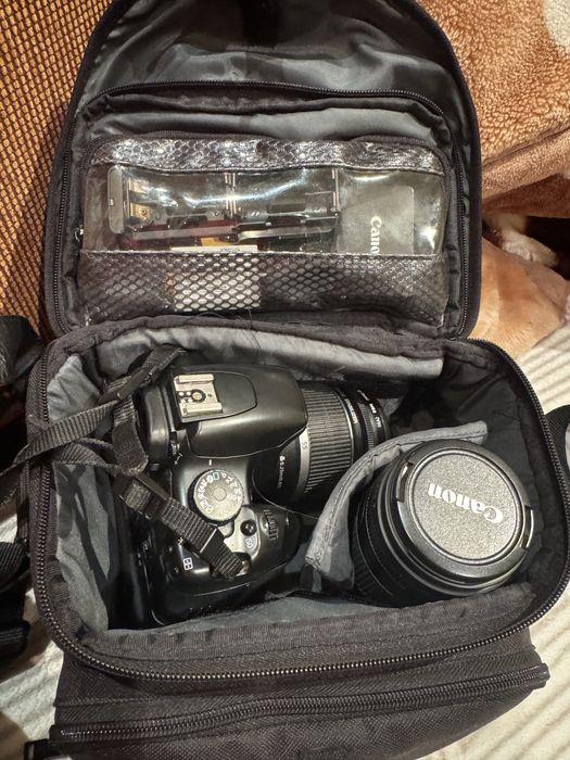 Pachet complet Canon EOS 450D | 2 Obiective, Grip Vertical, Accesorii