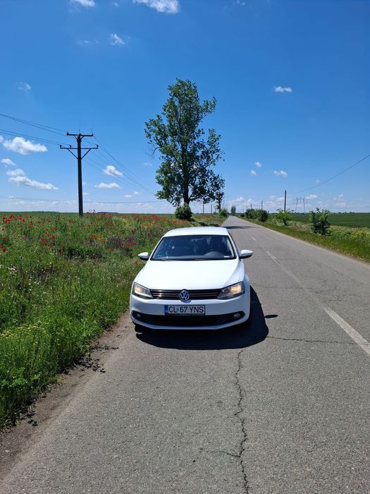 Volkswagen  Jetta 1.6 tdi 2014