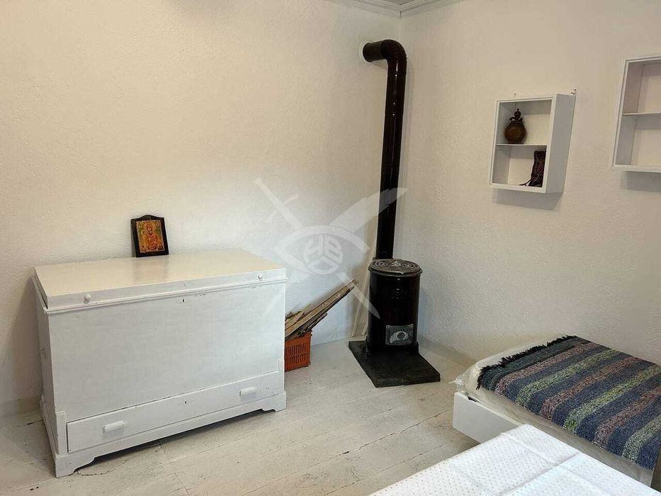 Къща в с.Свежен! 96786