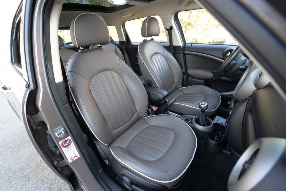 Rate de la 180euro/Luna. Mini Countryman-SD Model-Individual Raritate 2.0D 143cp E5 Full Extra KmReali Garantie 3Ani Fara Accidente