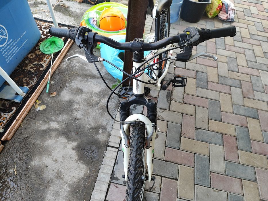Продам велосипед Centurion