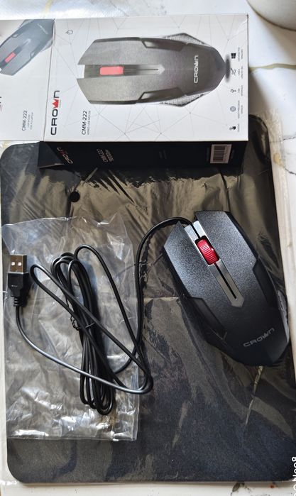 Проводная мышь и коврик