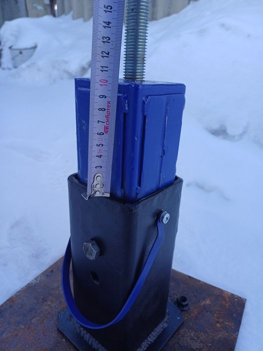 Подставка для машины !