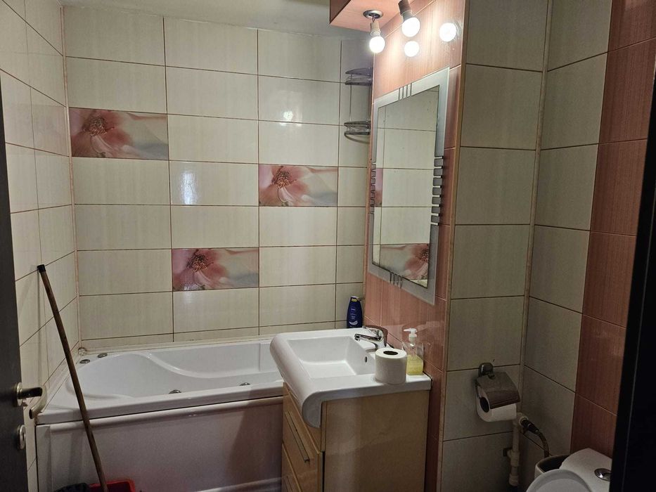 Inchiriez apartament cu 2 camere- zona Km 5 langa LIDAL